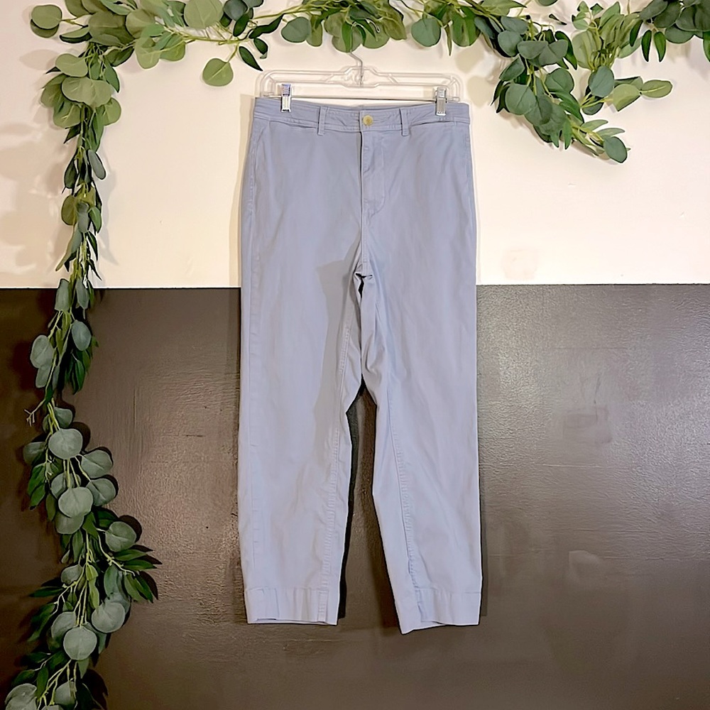 Light blue. Cotton stretch. High waist.